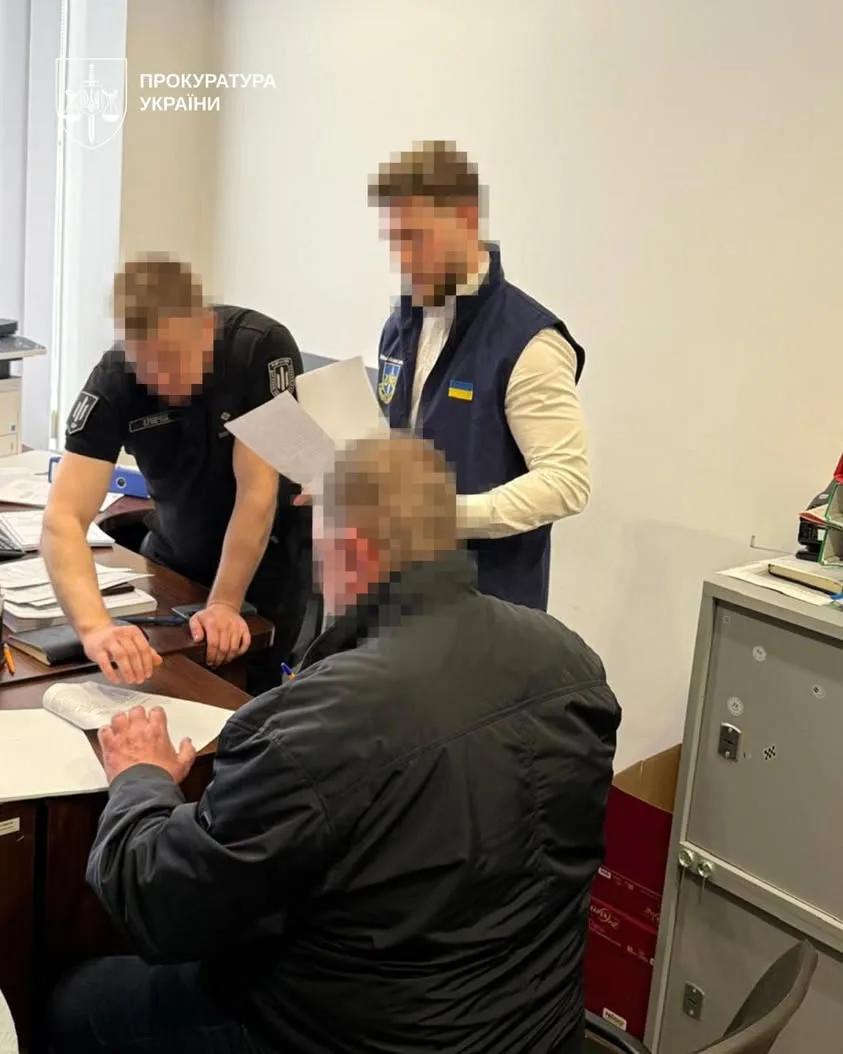 Ексголову районного суду Київщини обвинувачують у сприянні заволодінню квартирами померлих