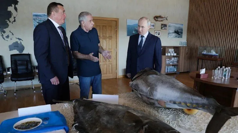 Володимир Путін вперше відвідав Курильські острови, Японія подала протест