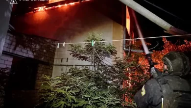 У Херсоні через удар російського FPV-дрона спалахнули житлові будинки