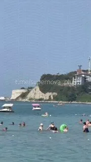 У Геленджику дрон впав на пляж: загинули шестеро людей, серед них троє дітей