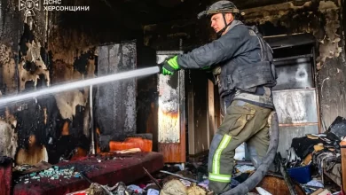 У Херсоні через атаку російського дрона поранено чоловіка та сталися пожежі