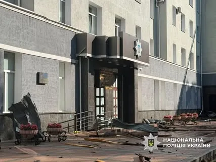 Максим Цуцкірідзе повідомив про загибель двох поліцейських під час атаки РФ на управління поліції в Житомирі