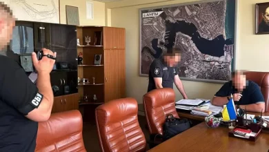 Посадовця Чорноморської філії АМПУ та представницю товариства підозрюють у вимаганні 500 тис.