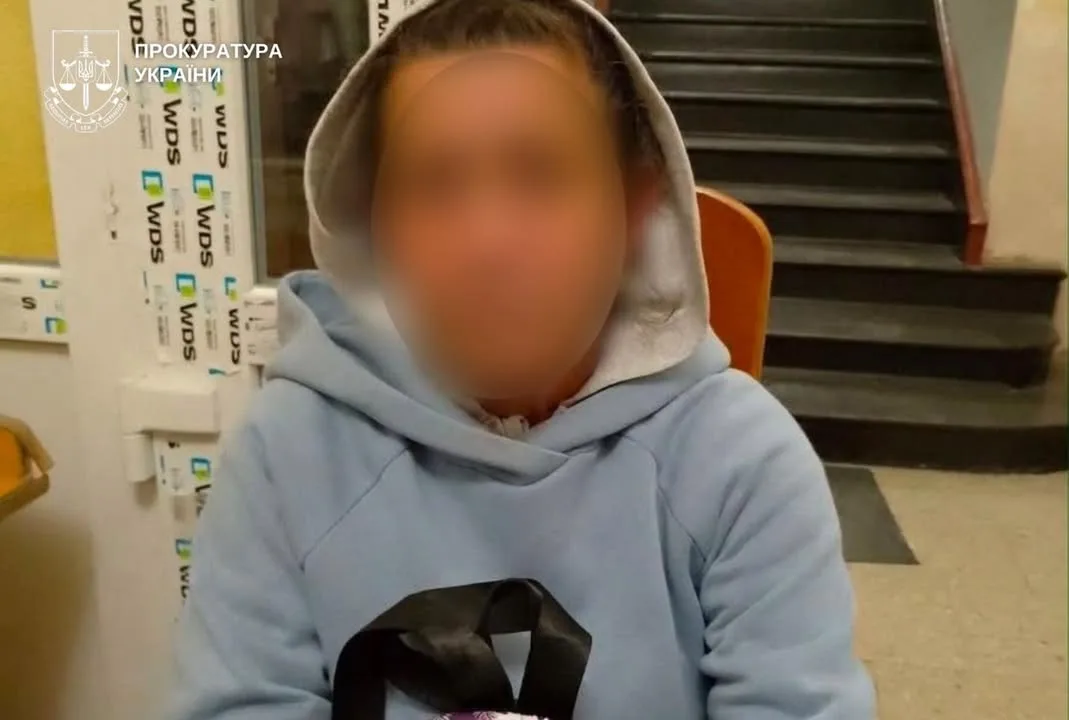 На Хмельниччині судитимуть жінку, яка за «зняття прокляття» заволоділа 353 тис.