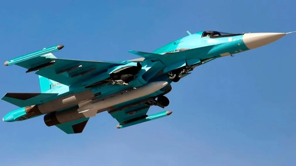 Удар БПЛА по аеродрому в Ахтубінську пошкодив бомбардувальник Су-34