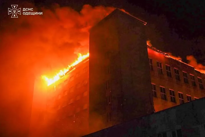 Масована атака РФ по Одещині: пожежі, руйнування та двоє постраждалих