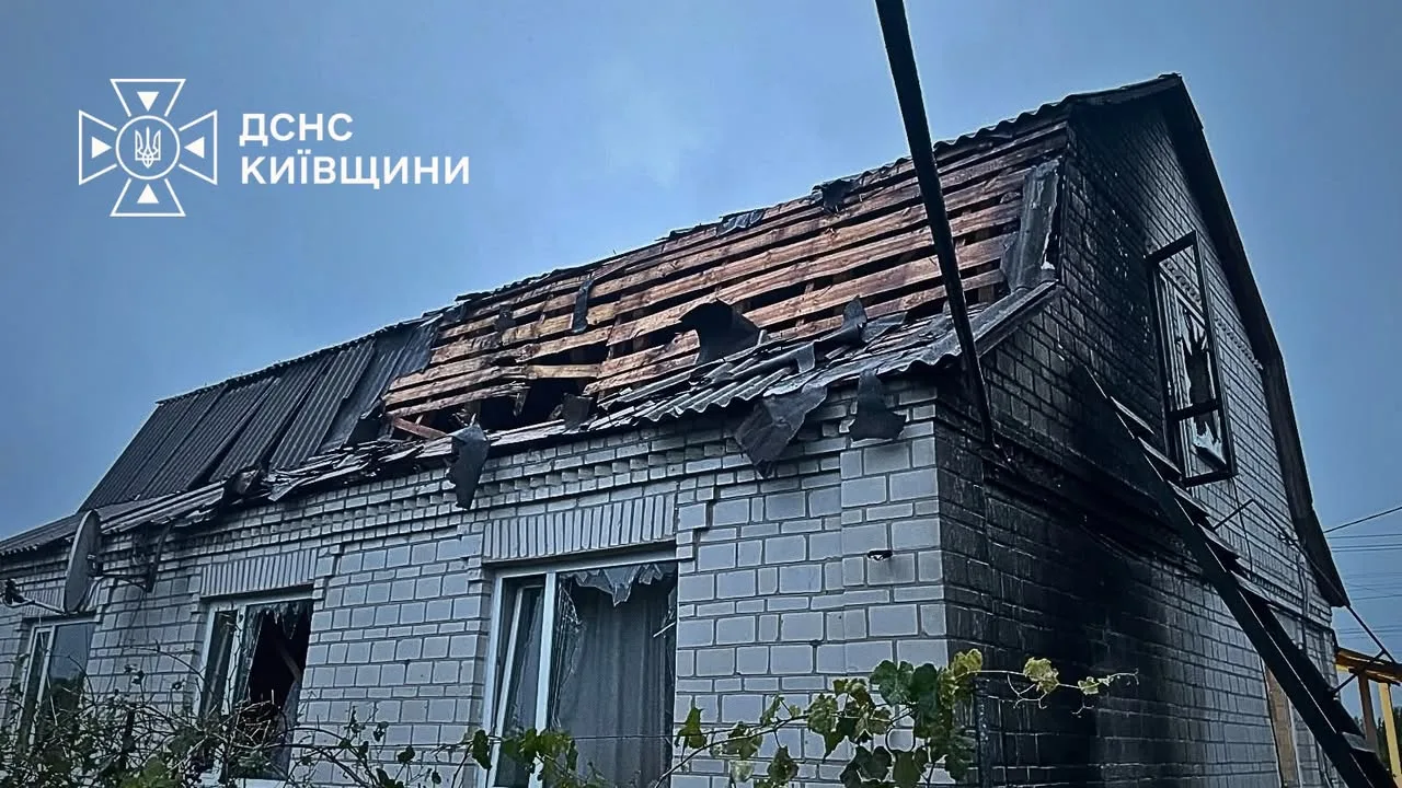 На Київщині поранено людину 1945 року народження під час ранкової атаки РФ