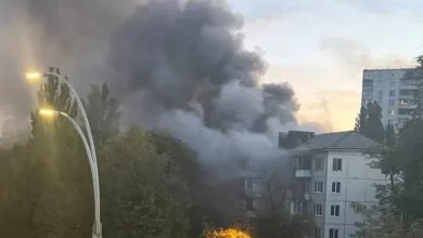 У Солом’янському районі Києва через падіння дрона спалахнув будинок та магазин