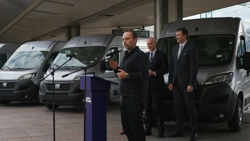 Укрзалізниця отримала від Німеччини ще 10 автомобілів для відновлення інфраструктури