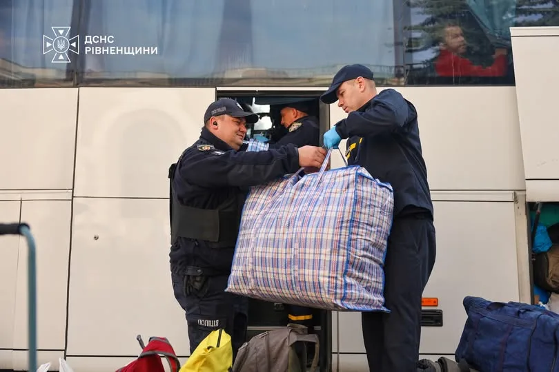 На Рівненщину прибув евакуаційний поїзд із 30 внутрішньо переміщеними особами
