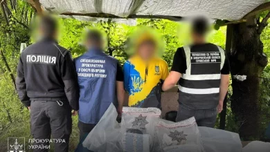 На Закарпатті викрили військовослужбовця на збуті трофейної зброї та боєприпасів