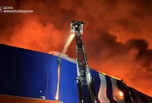 Російські удари по ТРЦ у Миколаєві: поранені 72-річний чоловік і 17-річна дівчина