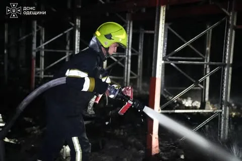 На Одещині росія вдруге атакувала складську інфраструктуру безпілотниками