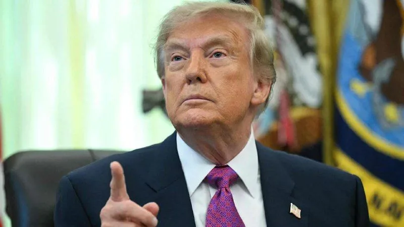 Дональд Трамп пообіцяв жорстку відповідь США на ракетний удар Ірану