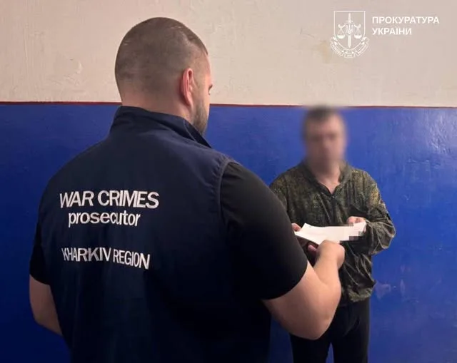 Суд розгляне справу двох російських військових, які 36 діб утримували цивільного у погребі на Харківщині