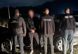 На Львівщині викрили 23-річного організатора незаконного переправлення через кордон