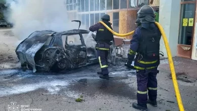 Удар російського дрона по парковці супермаркету в Краматорську: одна людина загинула, двоє поранені