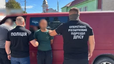 На Буковині затримали організатора незаконного переправлення чоловіка до Румунії за 7 тисяч доларів