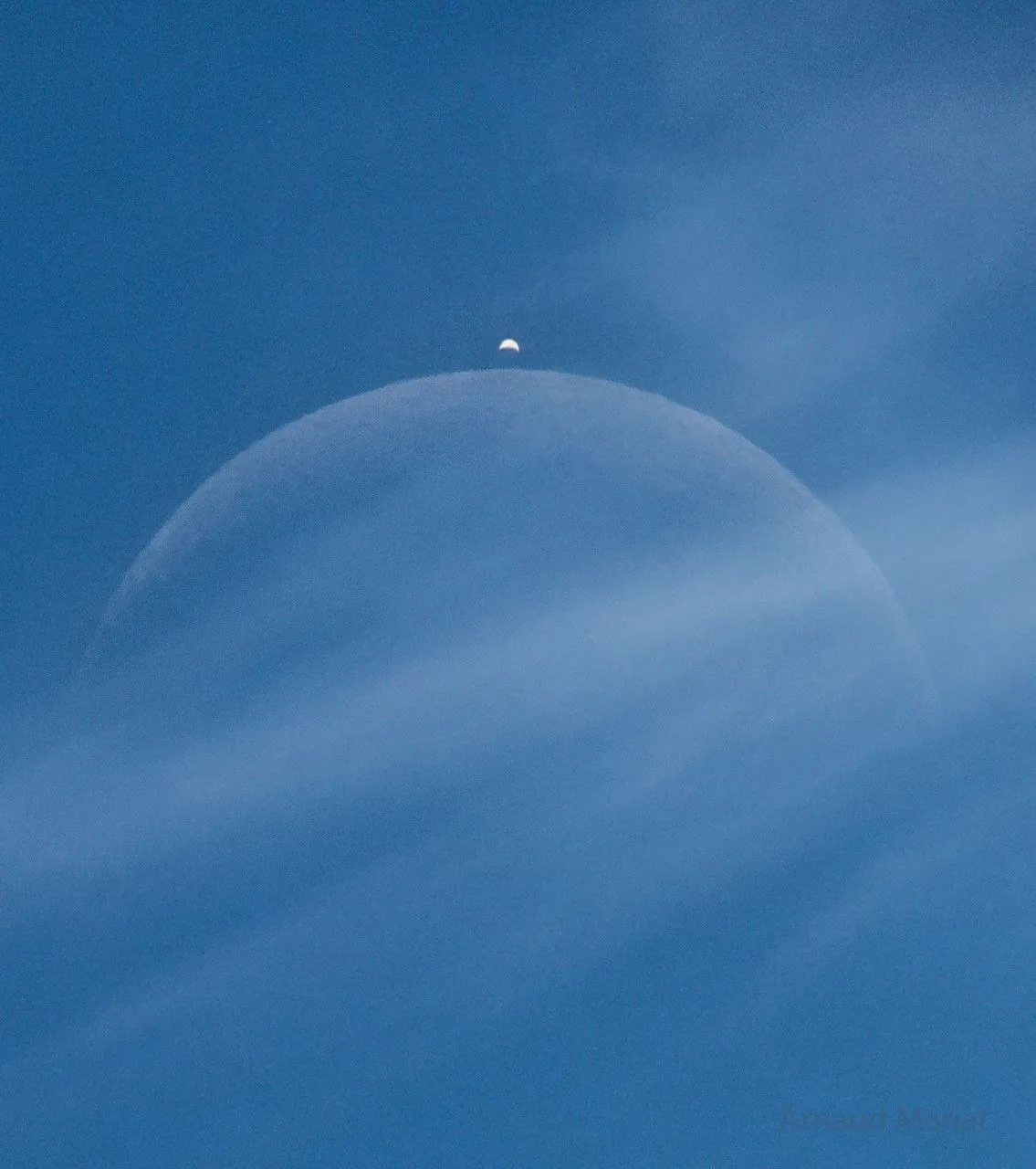NASA показало рідкісне покриття Венери Місяцем, зняте над Францією