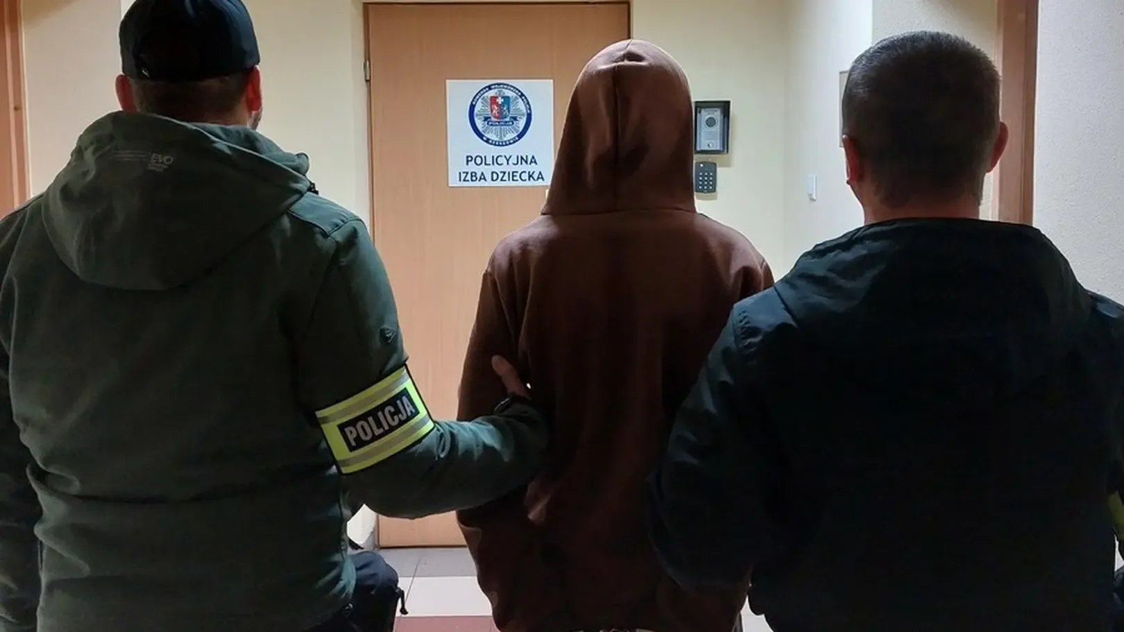 У Ряшеві 16-річний українець поранив ножем 12-річну дівчинку: як маніпулюють цією справою в мережі