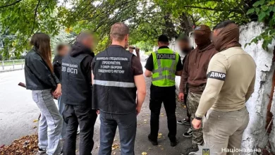 У Вінниці затримали двох підозрюваних у зловживанні впливом за 6 тис.