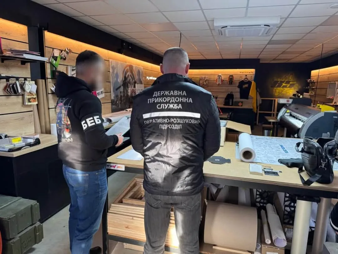 На Львівщині викрили групу виробників контрафакту відомих брендів