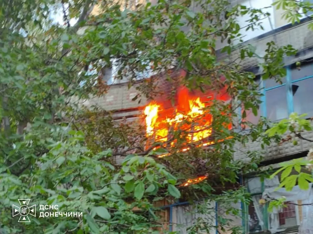 У Слов’янську авіаудар поранив трьох людей, у Краматорському районі виникли пожежі