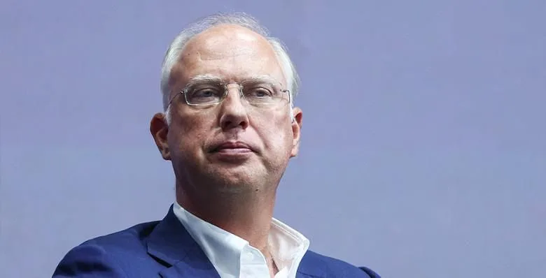 Спецпредставник Путіна Дмитрієв публічно запропонував АдГ співпрацю щодо «Північного потоку»