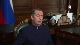 Медведєв погрожує Вірменії «українським сценарієм» за зближення з Європою