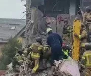 У Запоріжжі з-під завалів будинку врятували жінку після понад 8 годин