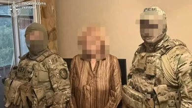 На Дніпропетровщині затримали жінку, яку підозрюють у наведенні ракетного удару по підприємству