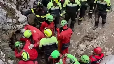 В Італії спелеолога визволили з-під завалів у печері після 27 годин