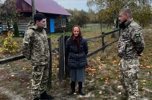 На Волині прикордонники за допомогою дрона розшукали 84-річну жінку в лісі