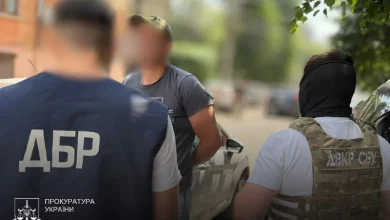На Буковині судитимуть прикордонника за 10 тисяч доларів за незаконний перетин кордону