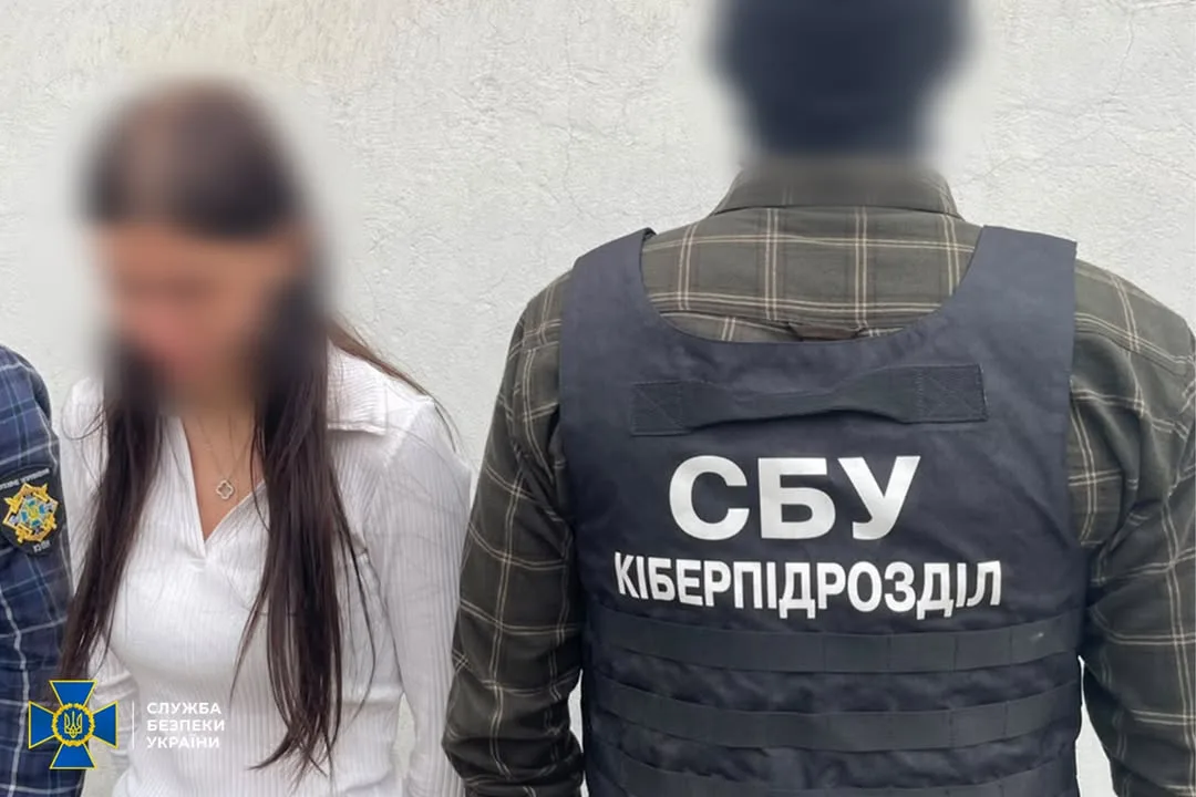 СБУ затримала в Одесі агентку фсб, яка коригувала удари по порту та Нацгвардії