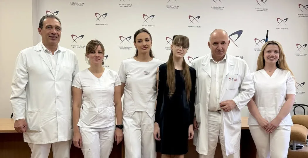 В Україні вперше провели дитячу трансплантацію легень 13-річній пацієнтці