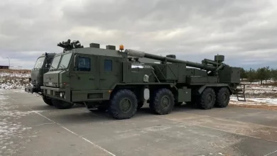 РФ накопичує колісні САУ та танки на базах у Карелії, Алтайському краї та поблизу Балтії
