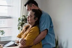 Як відрізнити дорослу позицію чоловіка від інфантильної: п’ять поведінкових сигналів