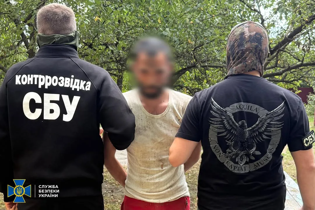 СБУ затримала агента фсб, який коригував удари рф по Хмельниччині