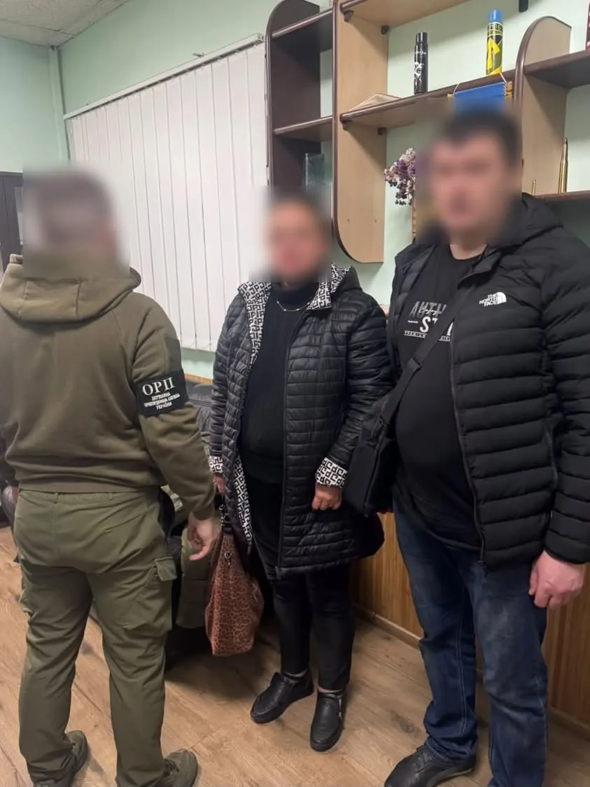 На кордоні в «Раві-Руській» викрили ймовірну схему виїзду через фіктивний шлюб