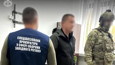 На Буковині підозрюють п’ятьох військових ТЦК та правоохоронця у катуванні та вимаганні