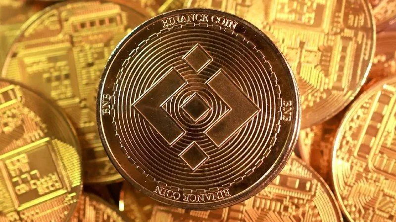 Binance розслідує можливу хакерську атаку після виведення мільярдів доларів